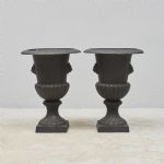 1431 4029 GARDEN URNS